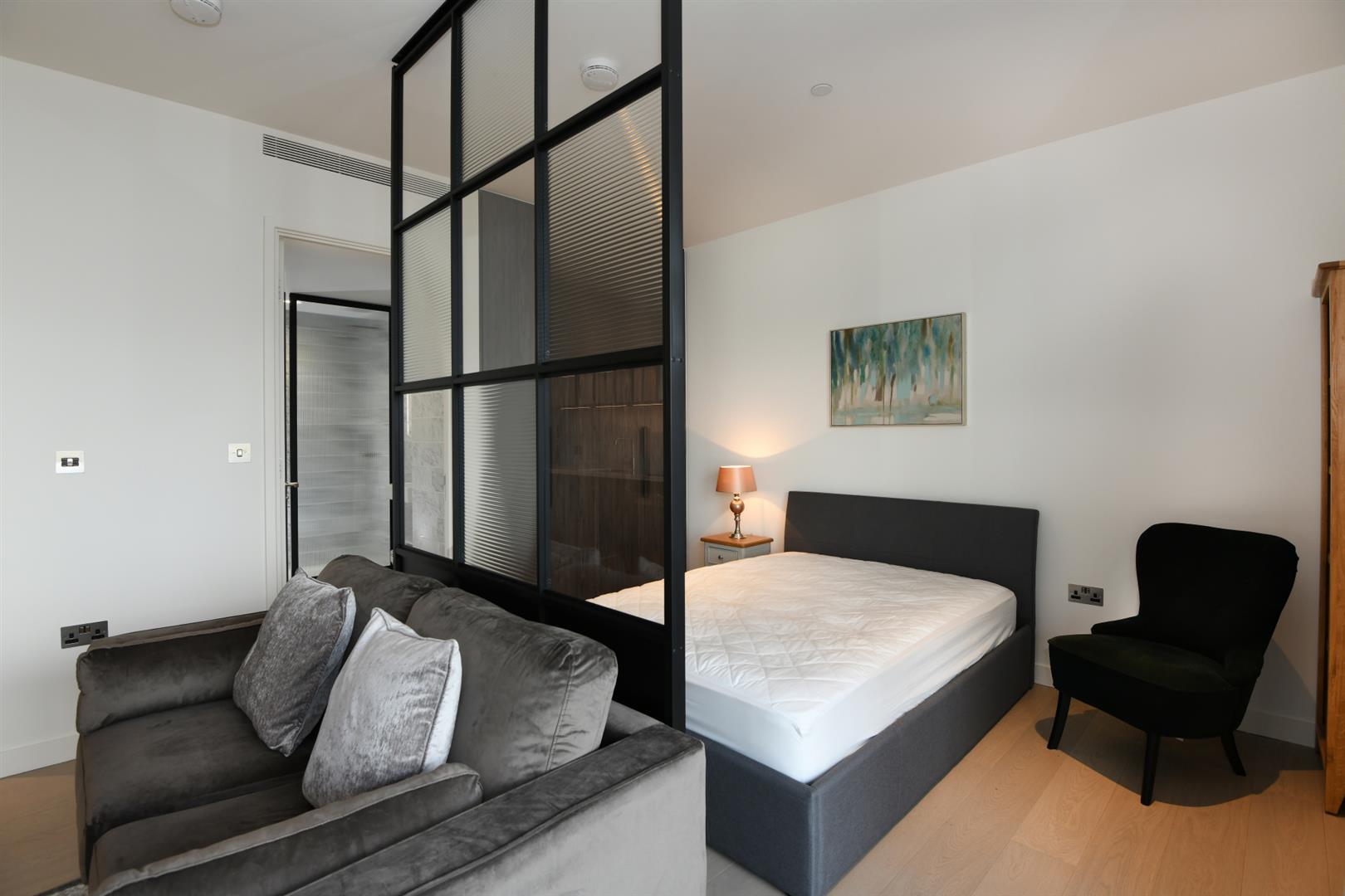 Flat Castellain Road in City of Westminster