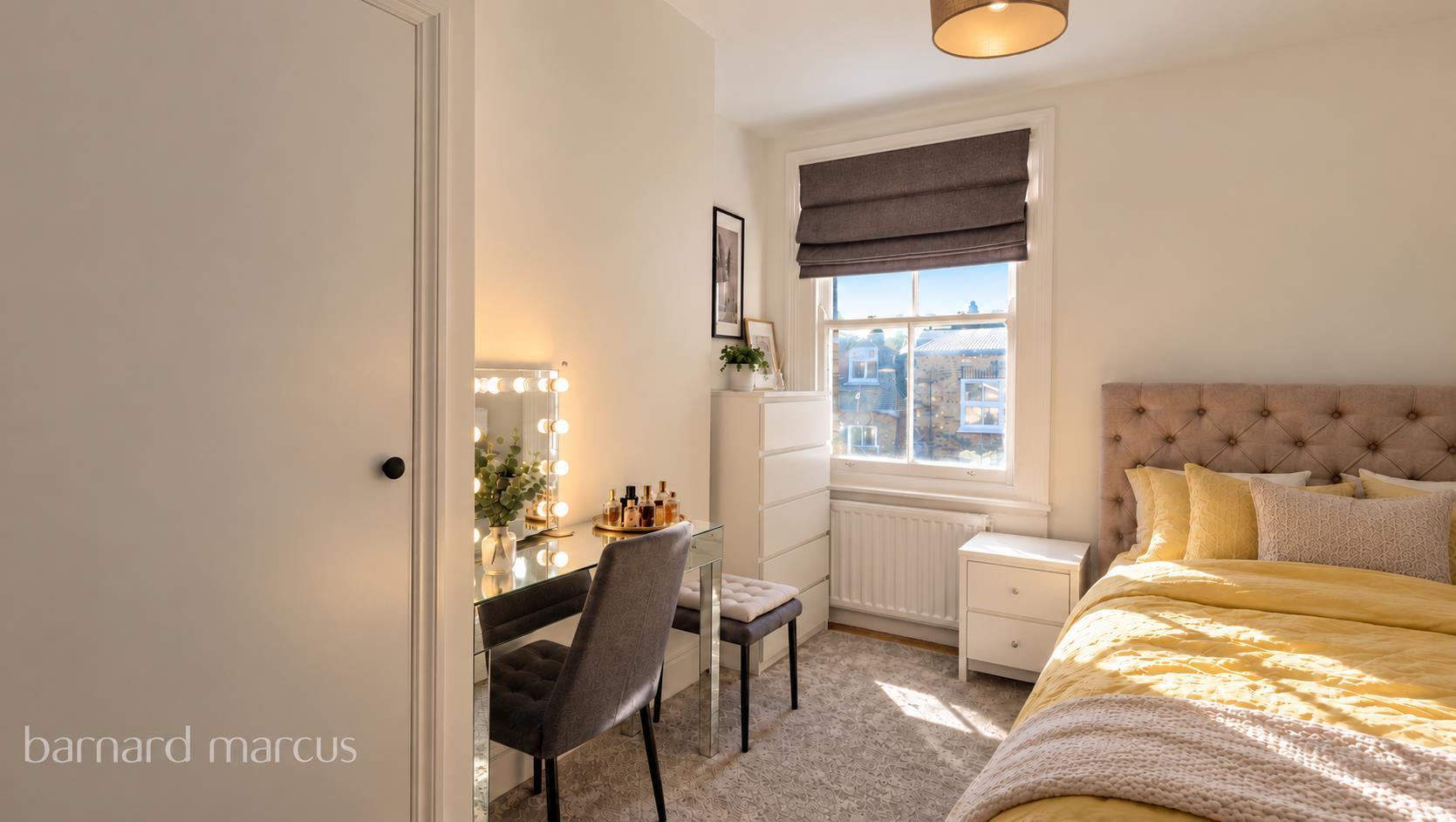 Flat Kenwyn Road in Greater London