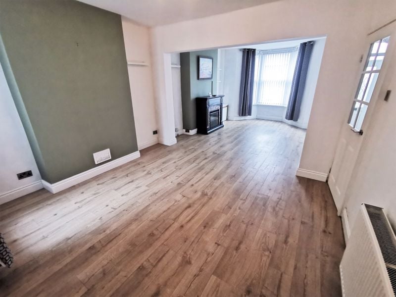 House Gwerthonor Place in Bargoed