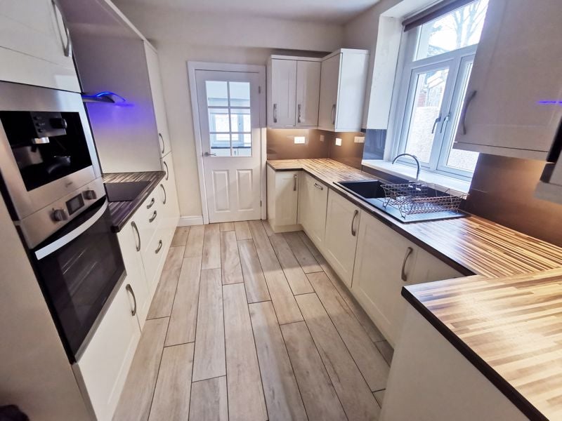 House Gwerthonor Place in Bargoed