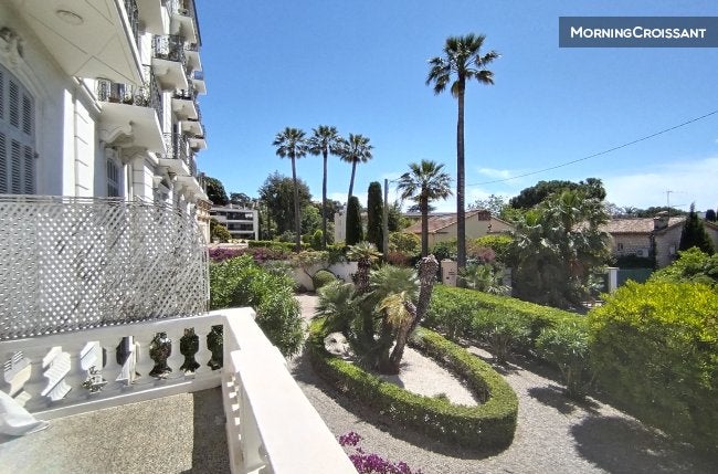 Flat Avenue Saint-Charles in Cannes