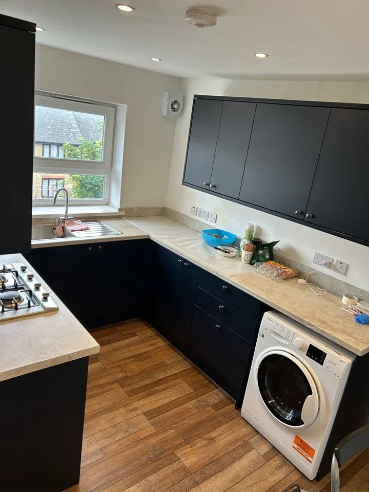 Flat Sutton Road in Greater London