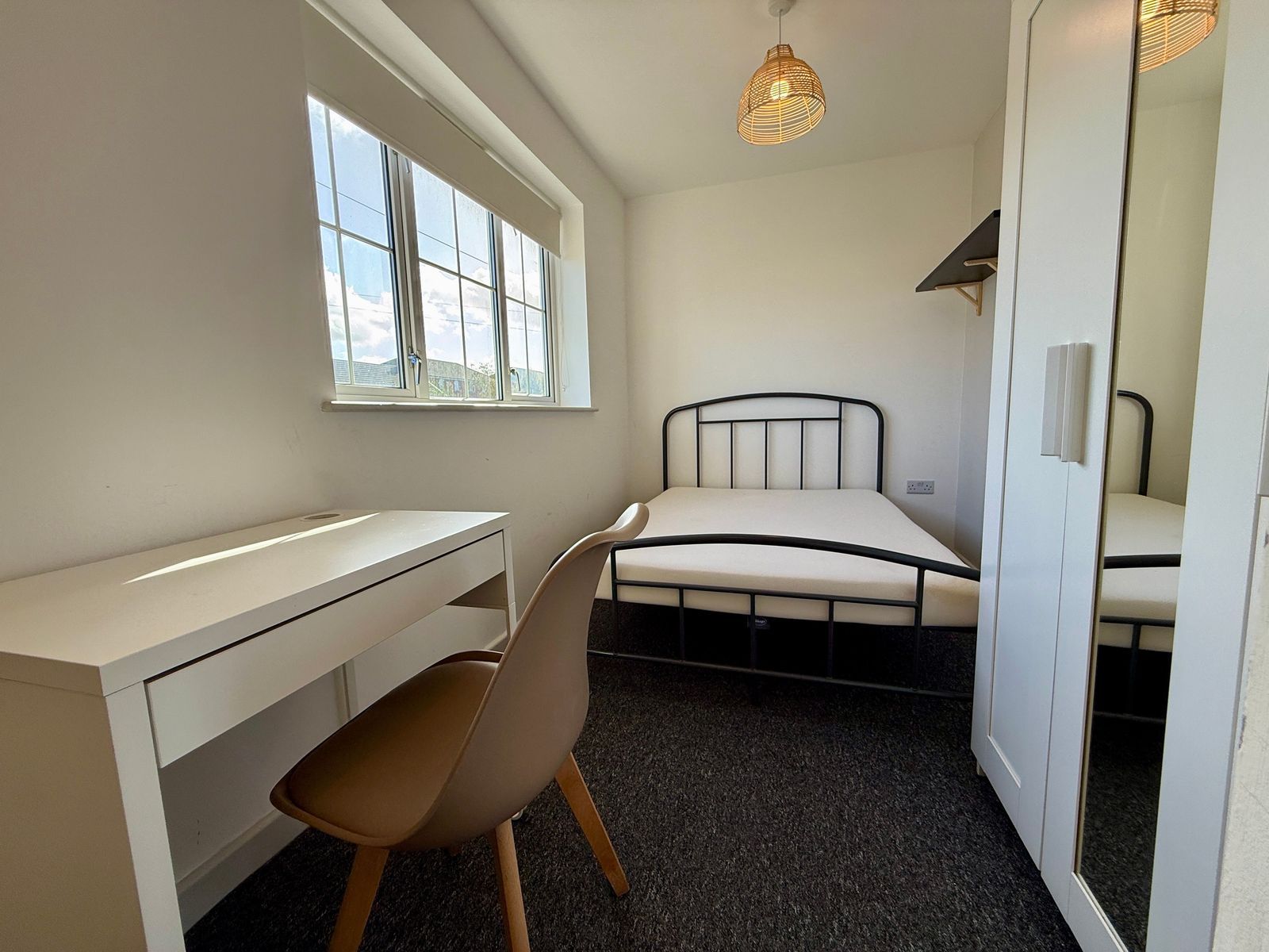 Room Filton Avenue in Bristol