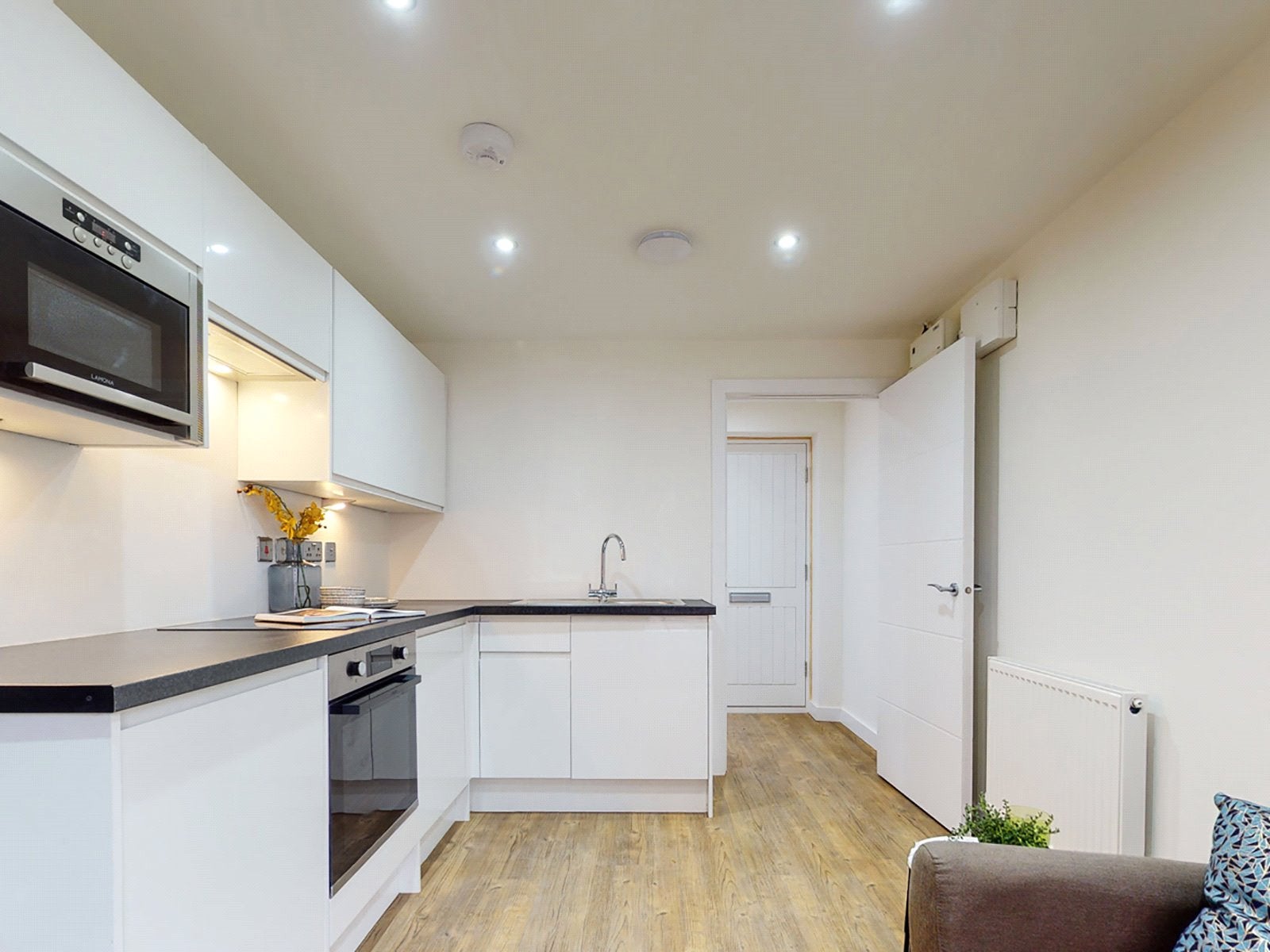 Flat Clarendon Road in Leeds