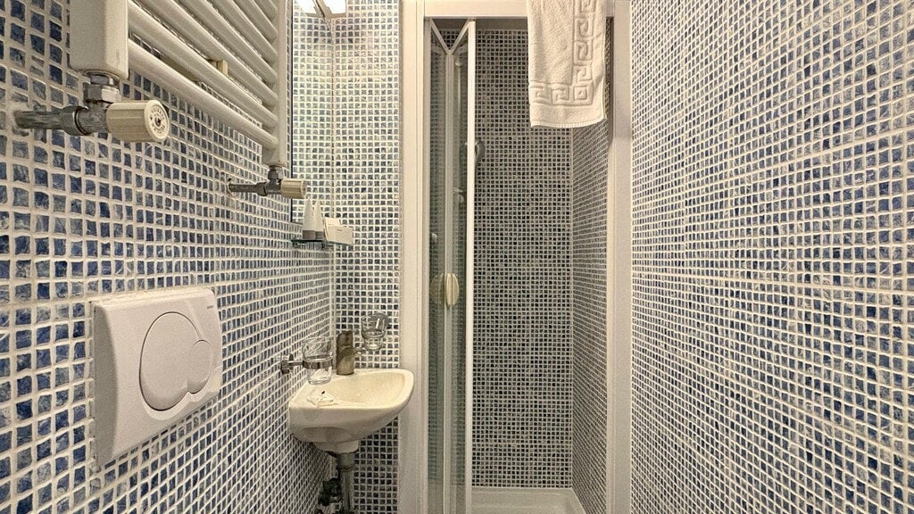 Flat Mabledon Place in Greater London
