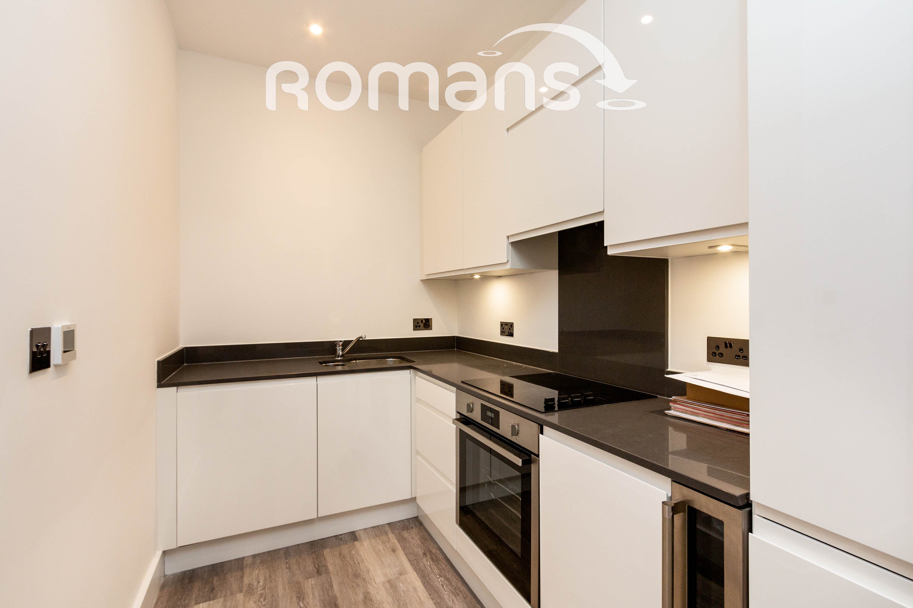 Flat Lyon Way in Camberley