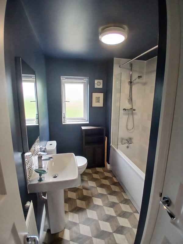 Room Lyde Green in Dudley