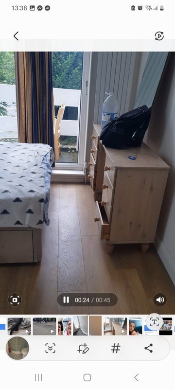 Room Windsor Crescent in Greater London