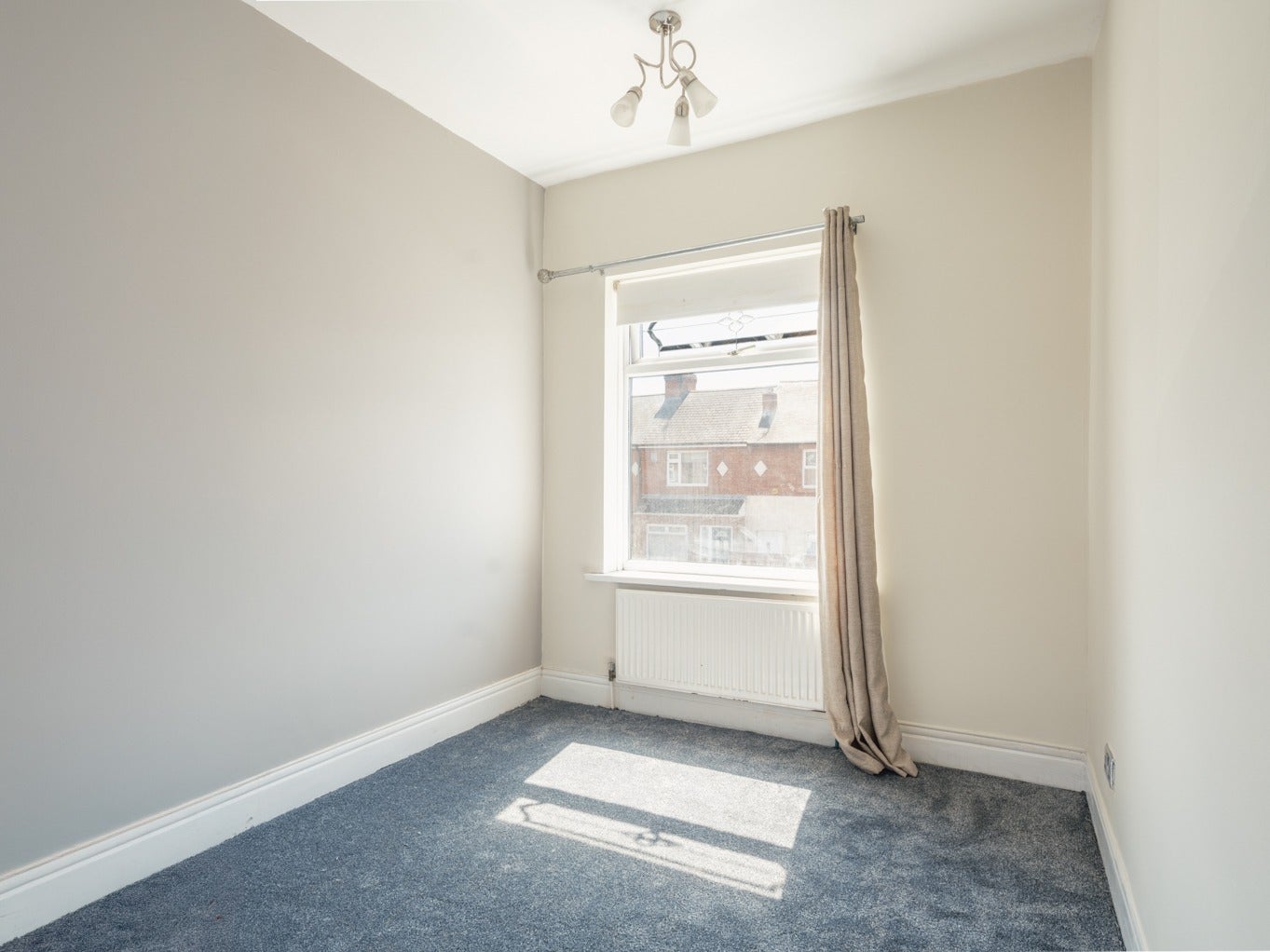Flat Wellington Road in Whickham