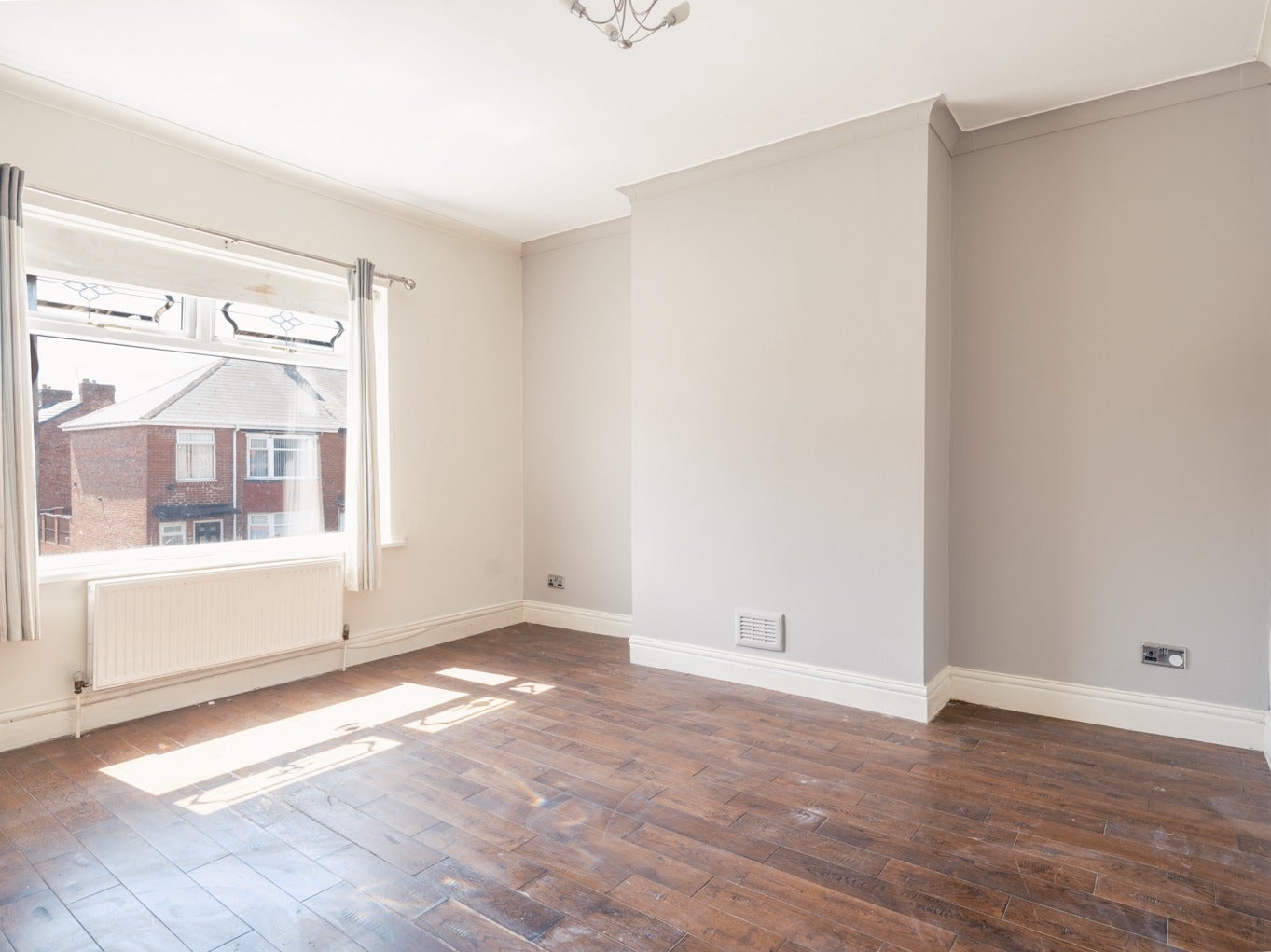 Flat Wellington Road in Whickham