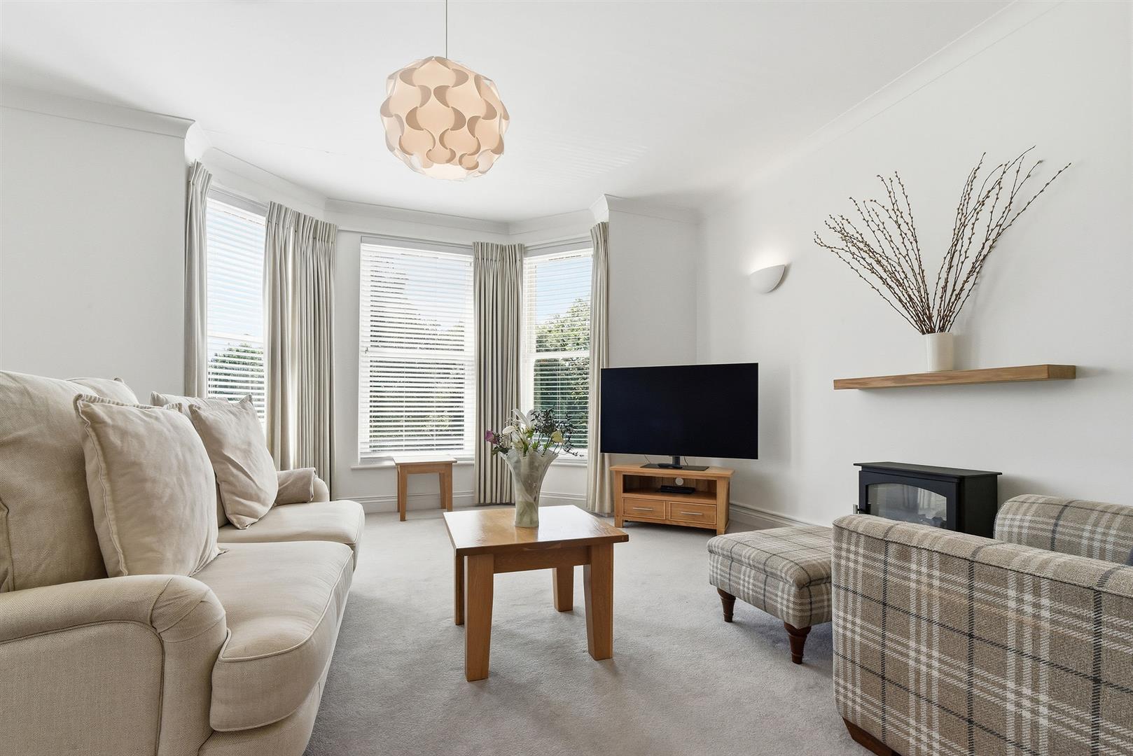 Flat Pittville Circus Road in Cheltenham