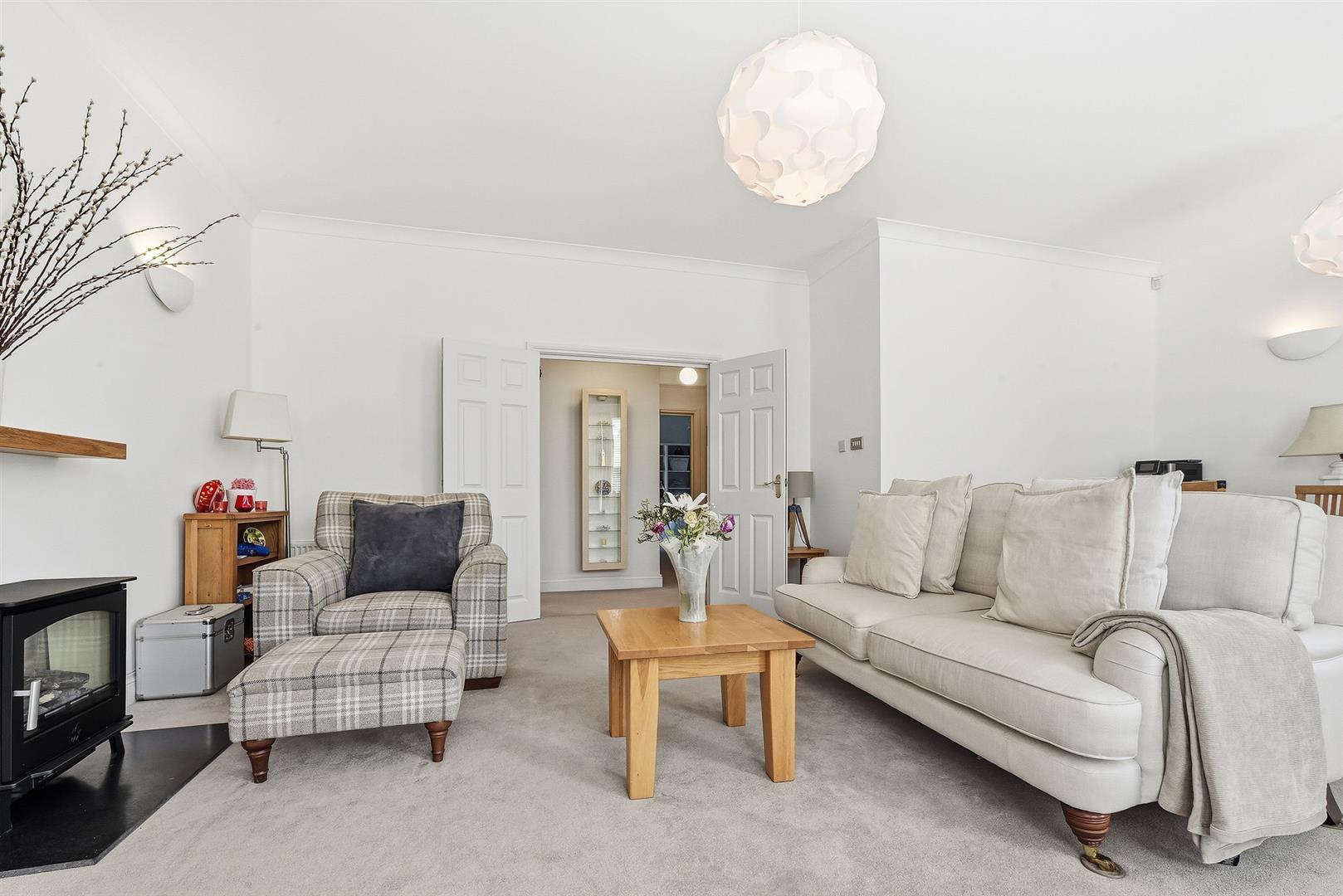 Flat Pittville Circus Road in Cheltenham