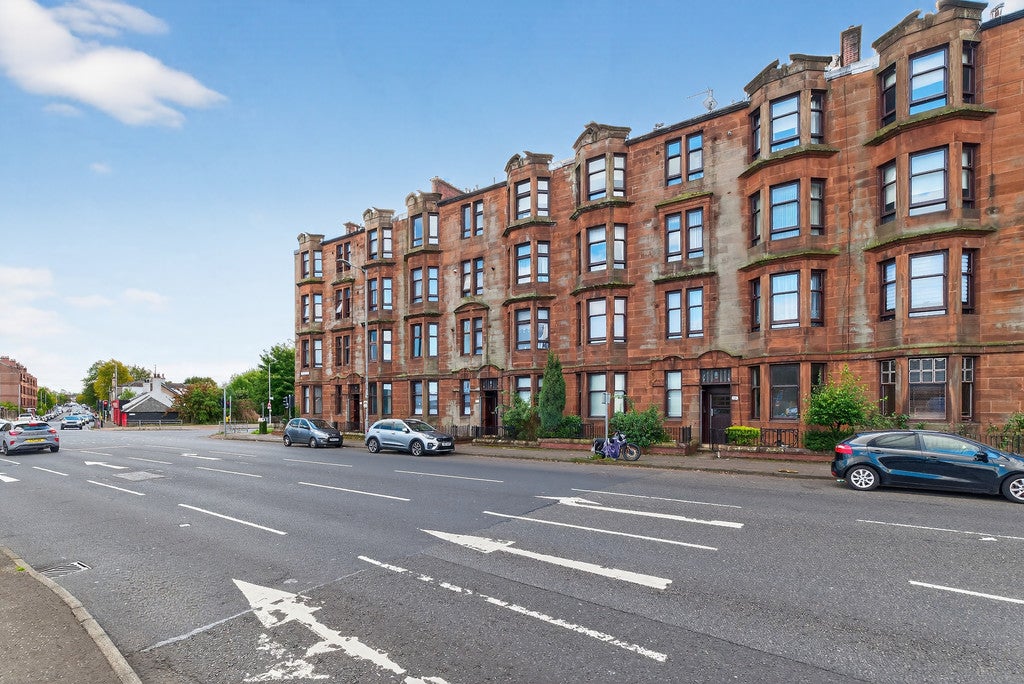 Flat Academy Street in Glasgow