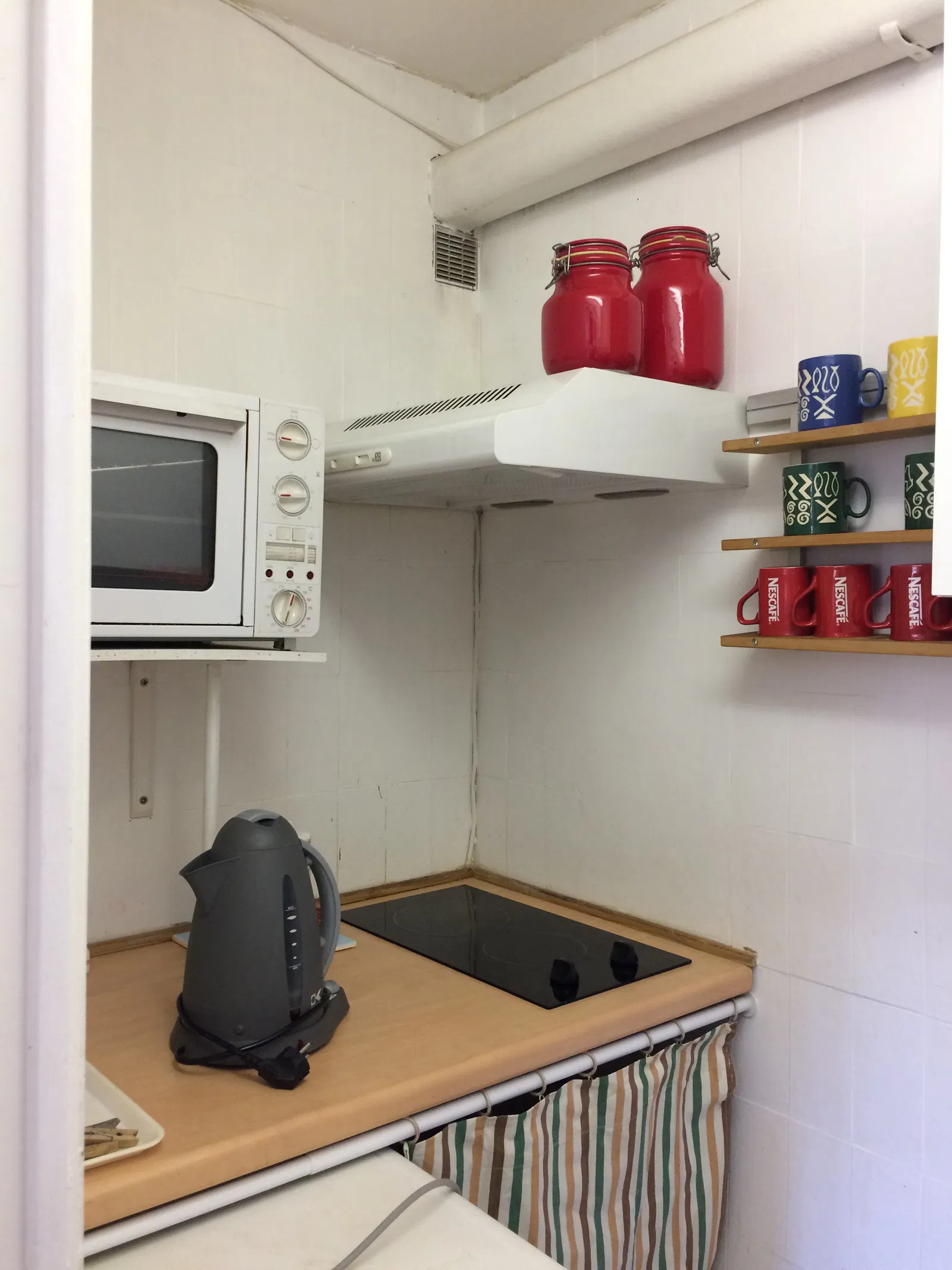 Room Rue Robert Desnos in Antibes