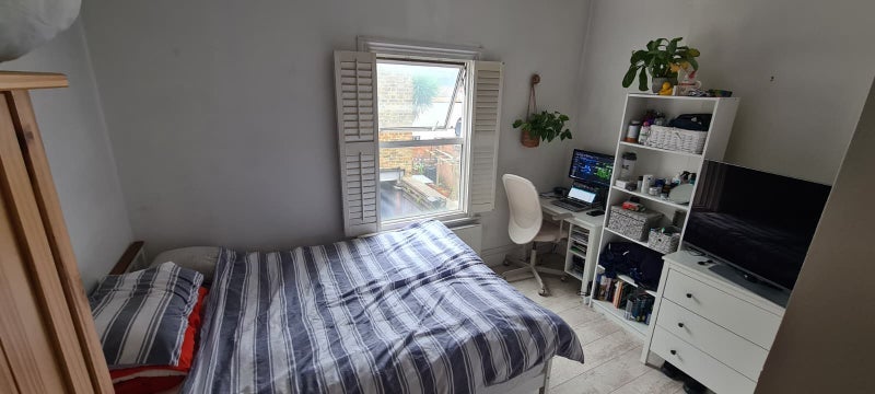 Room Nutbrook Street in Greater London