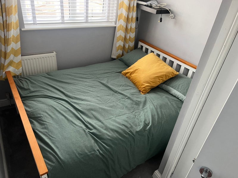 Room Garth Crescent in Coventry