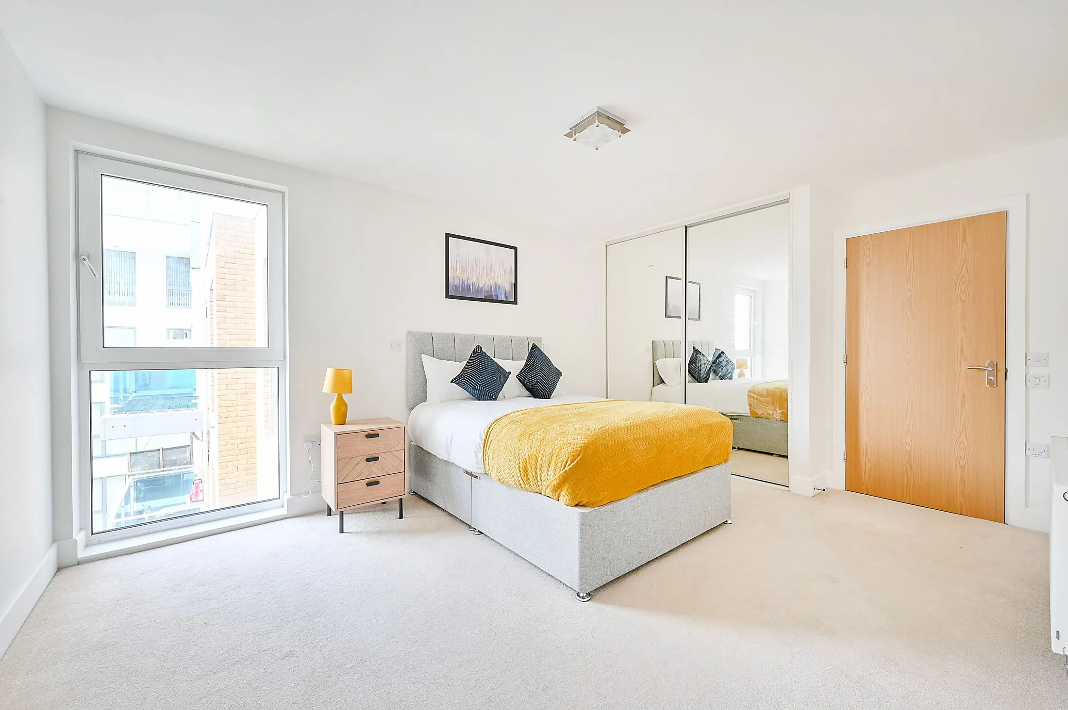 Flat Glenthorne Mews in Greater London