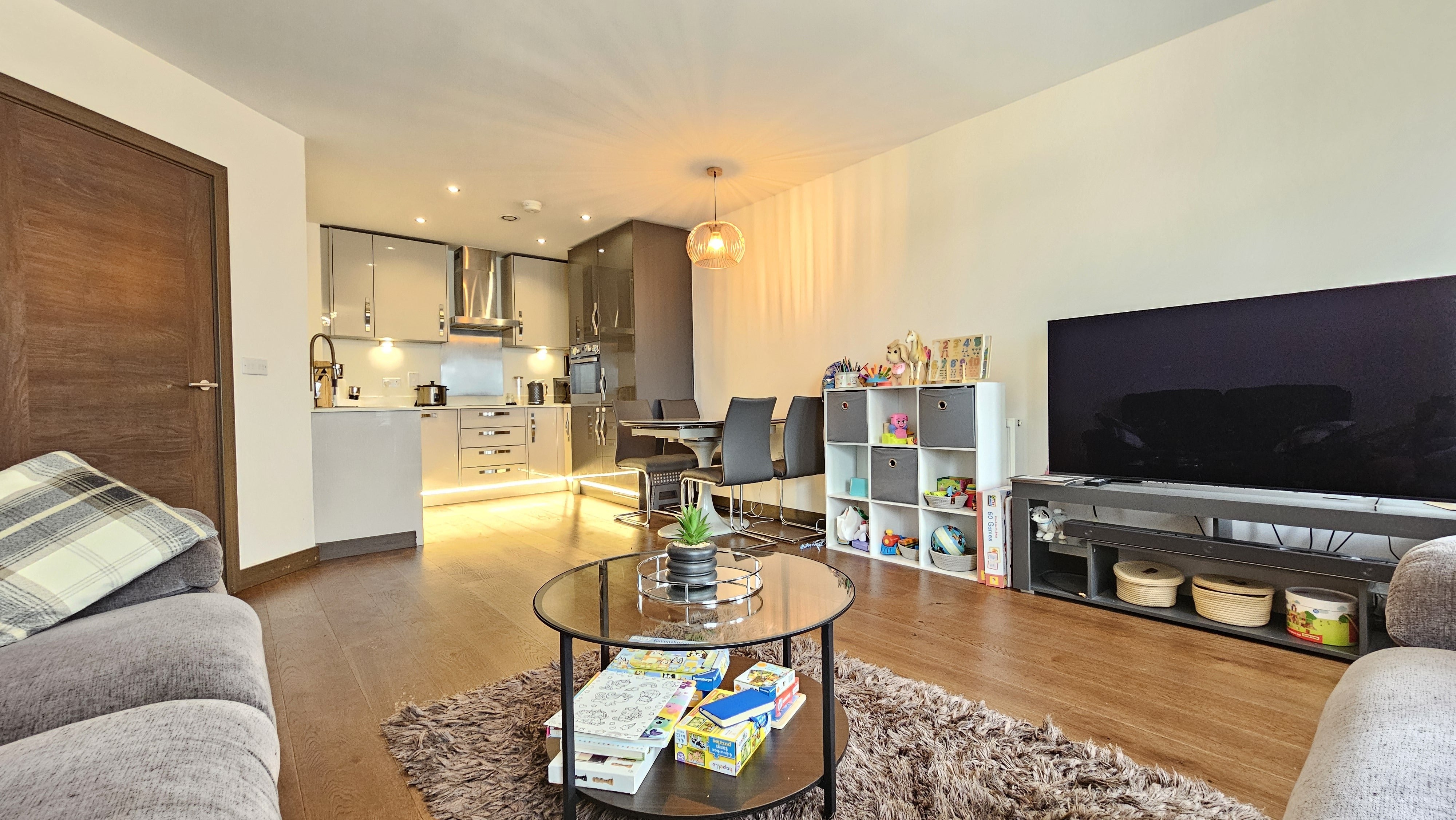 Flat James Smith Court in Dartford