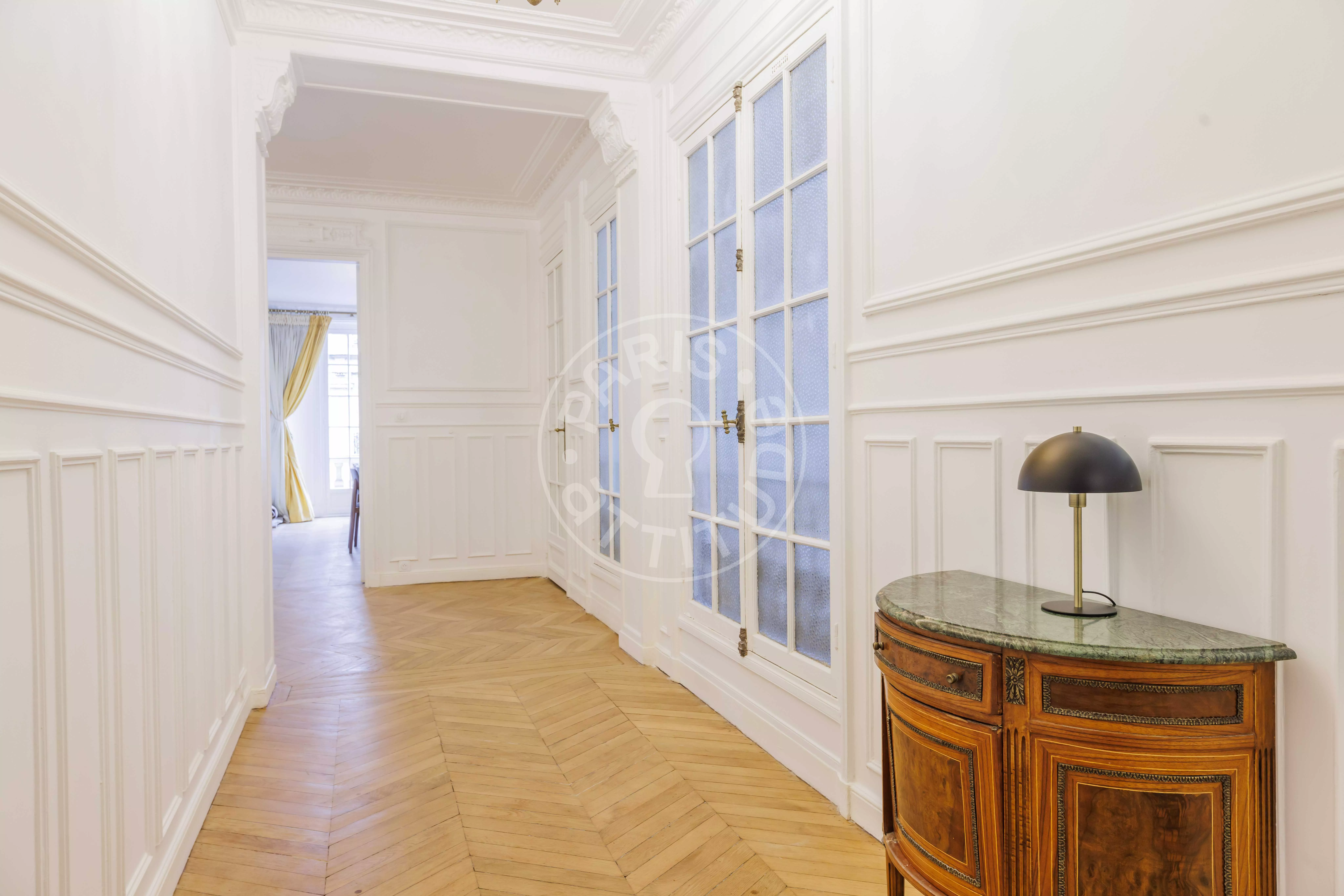 Flat Rue Théodule Ribot in Paris