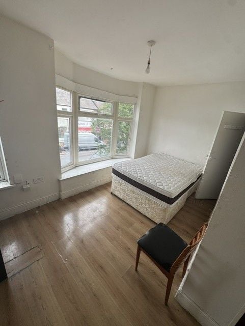 Flat Kenilworth Road in Luton