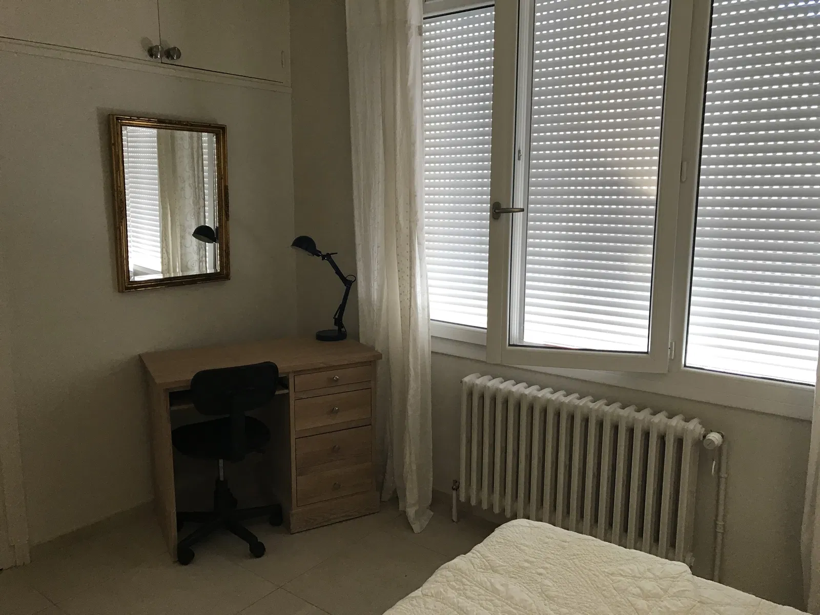 Chambre Rue Charlemagne à Nîmes
