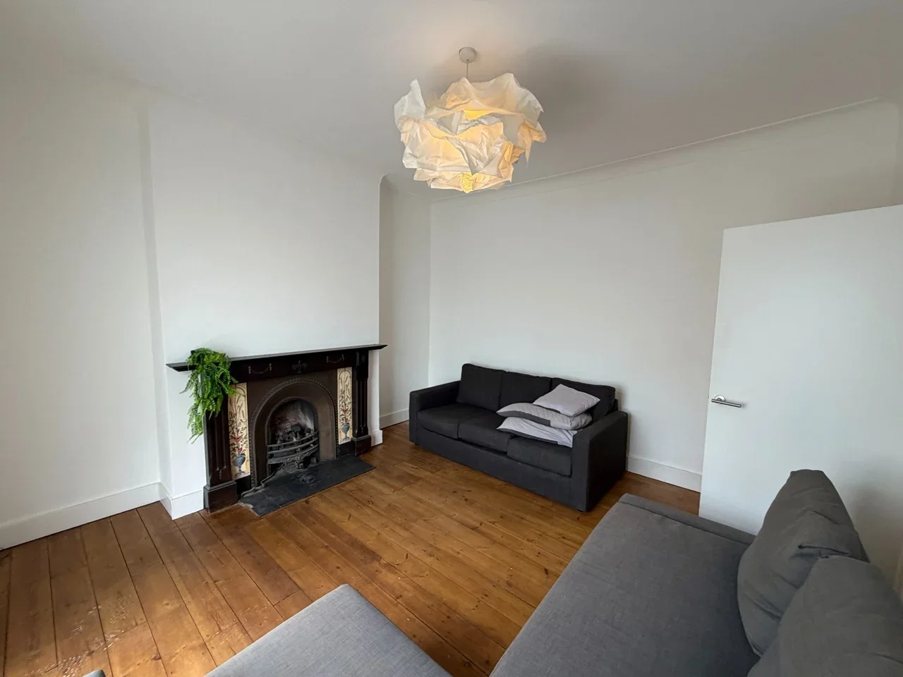 Flat New North Road in Greater London
