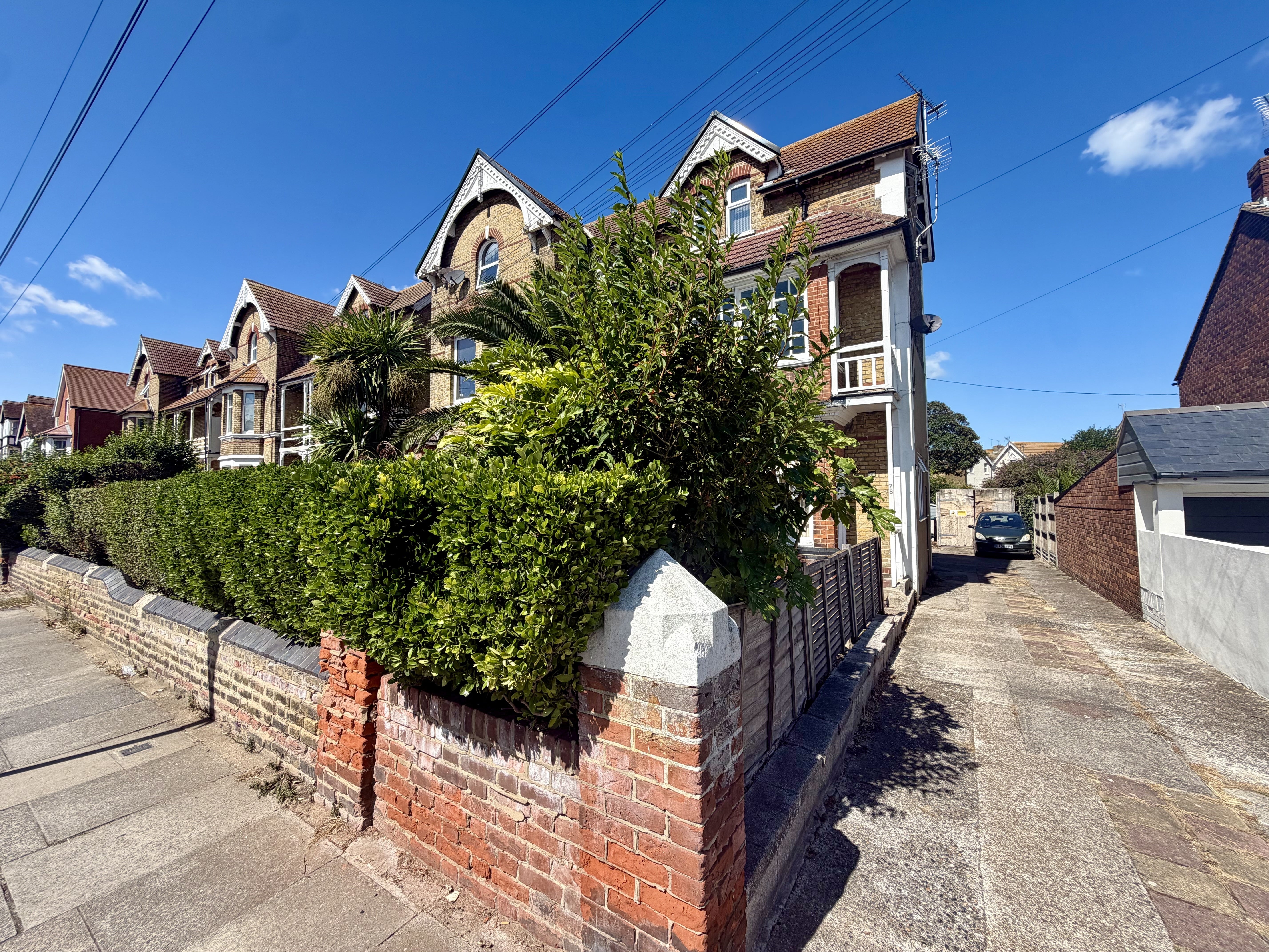 Flat Westgate Bay Avenue in Thanet