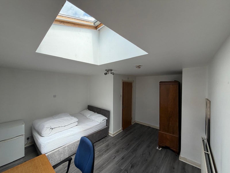 Room Victoria Road in Widnes