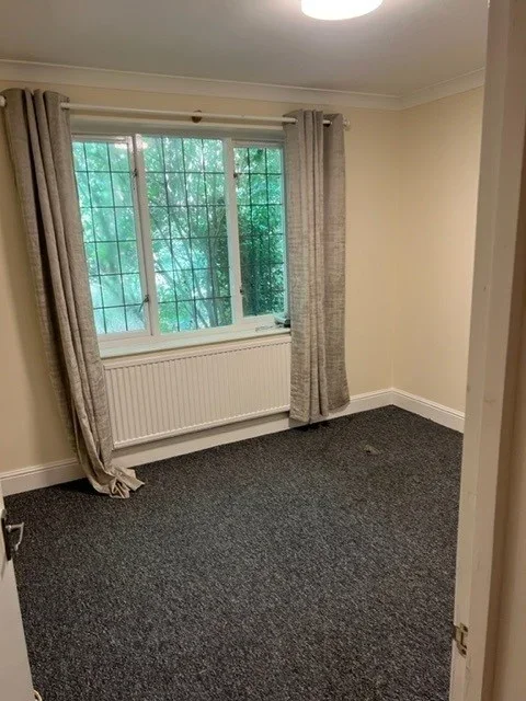 Flat Ravenscroft Avenue in Greater London