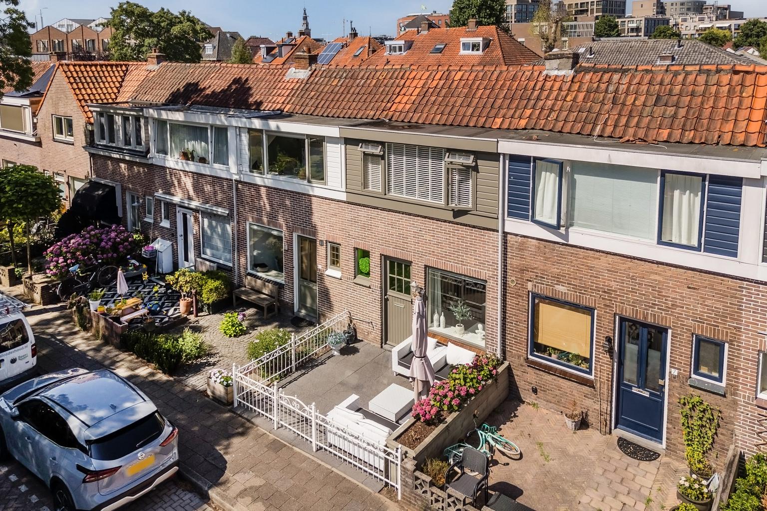Tussenwoning te koop: Burgemeester G.Bosstraat 9, Alkmaar