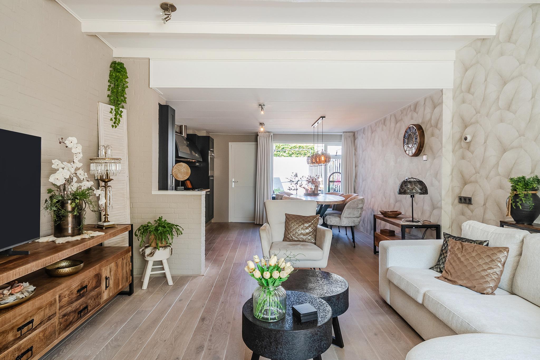 Tussenwoning te koop: Burgemeester G.Bosstraat 9, Alkmaar