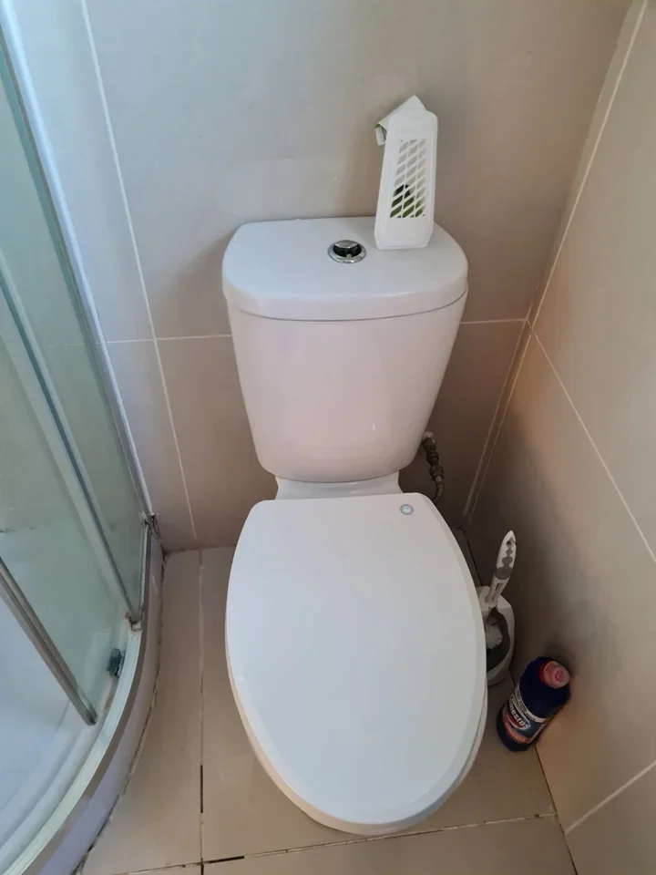 Room Chadwell Heath Lane in Greater London