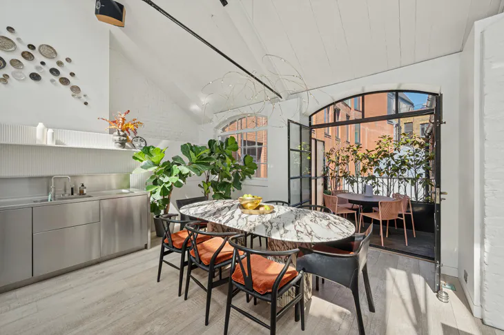 Flat Wardour Street in City of Westminster