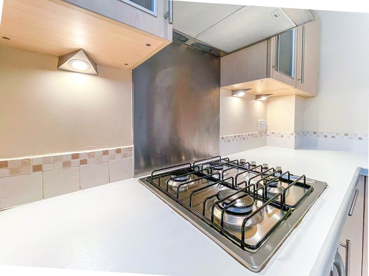 Flat Victoria Road in Ferndown