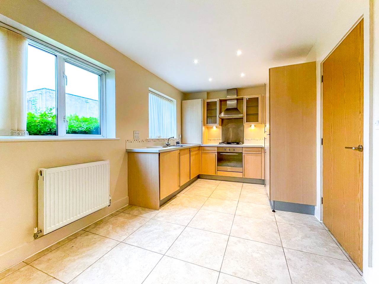 Flat Victoria Road in Ferndown