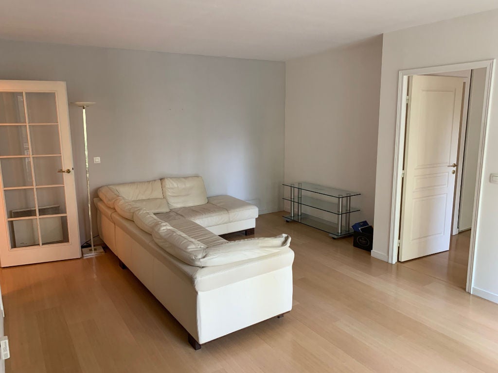 Flat Boulevard Voltaire in Issy-les-Moulineaux