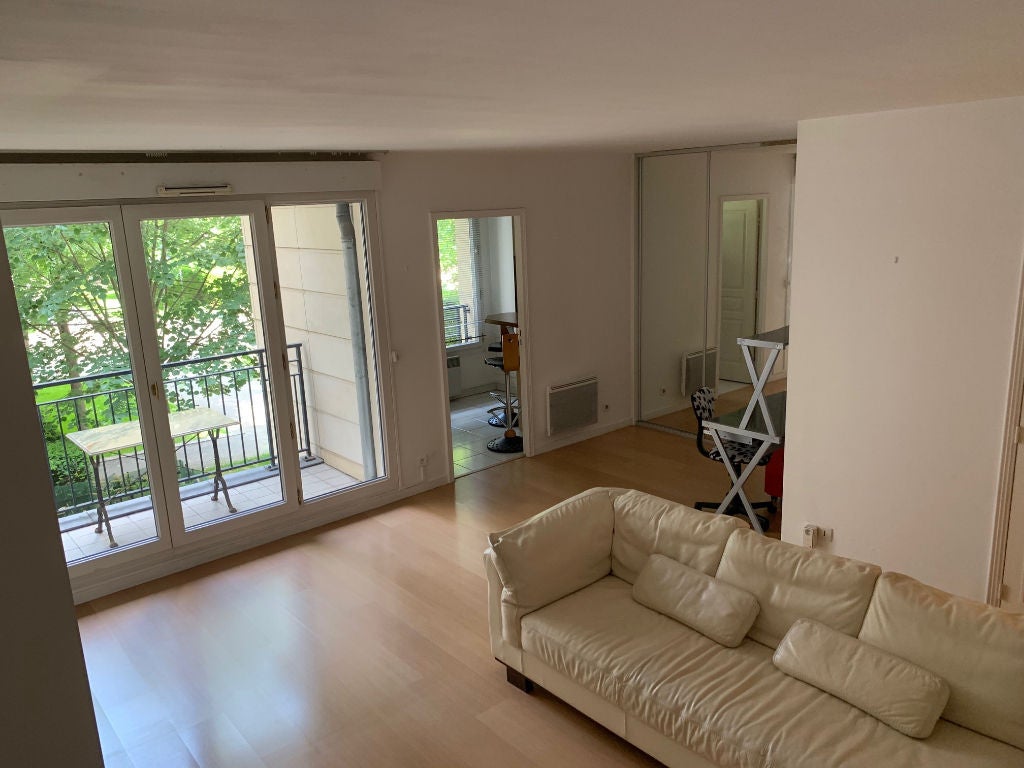 Flat Boulevard Voltaire in Issy-les-Moulineaux