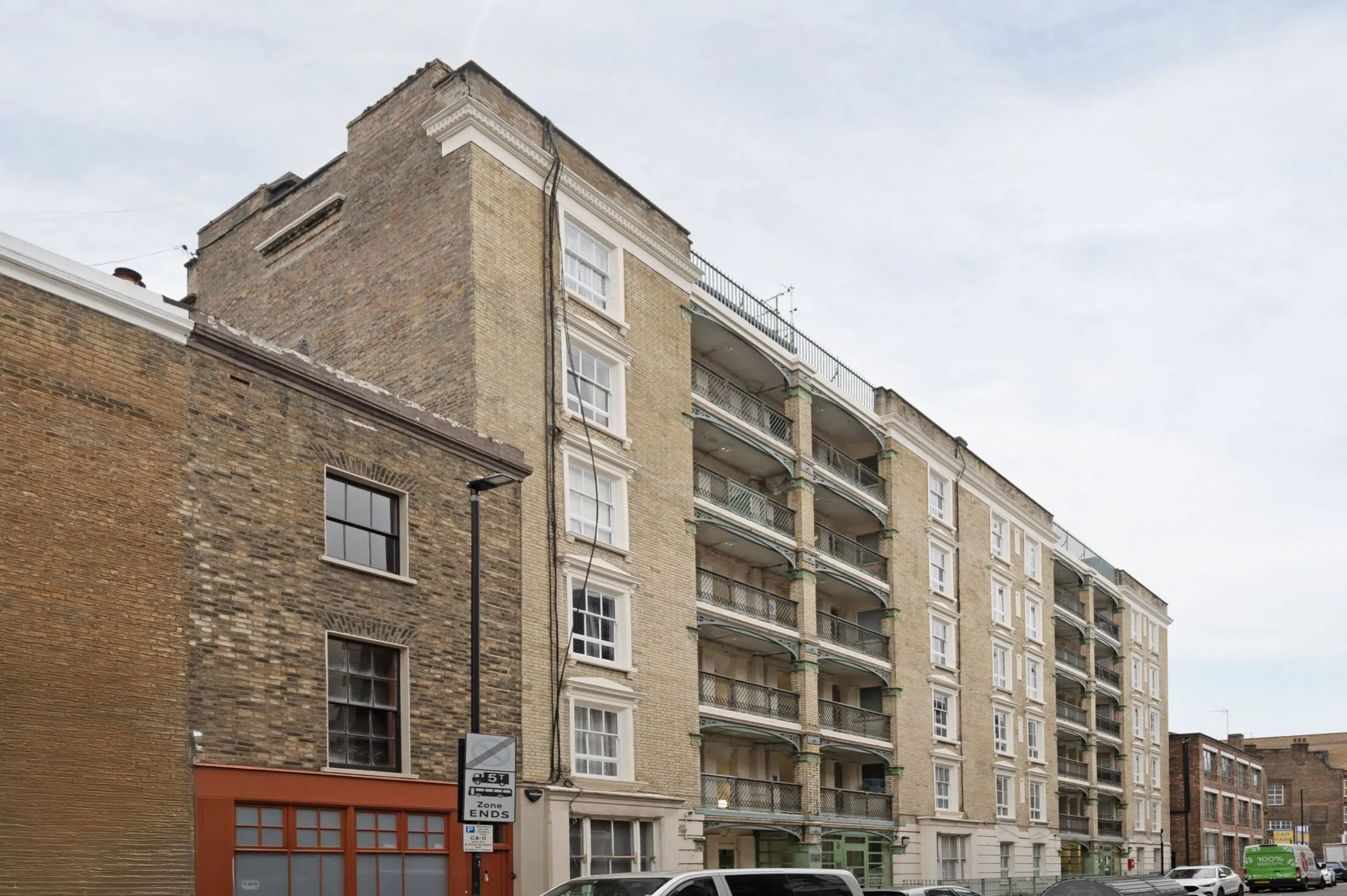 Flat Britannia Street in Greater London