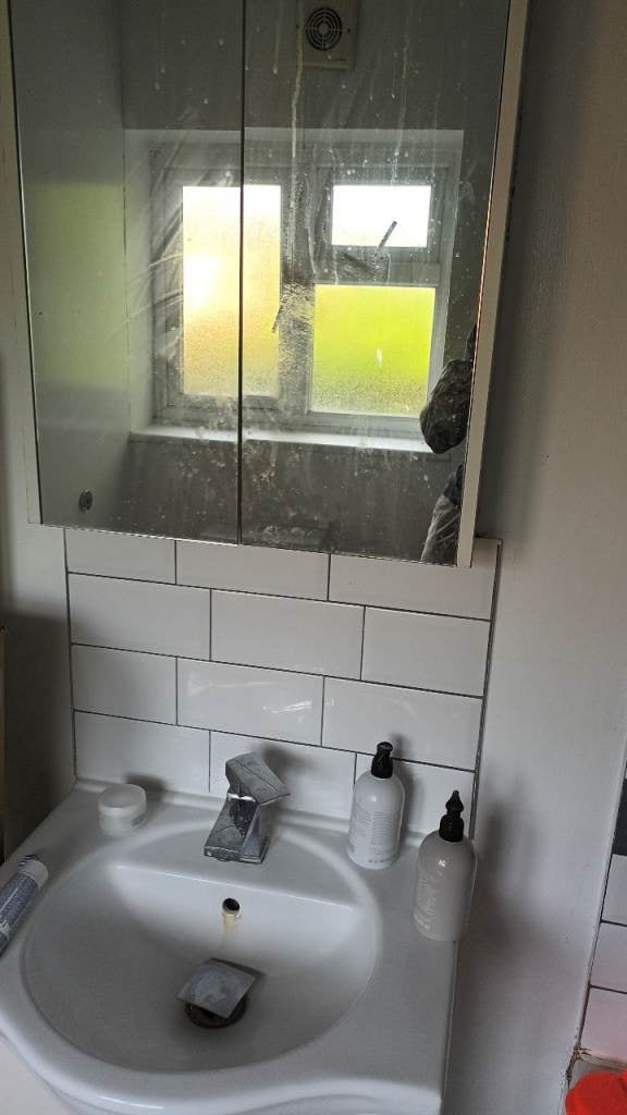 Flat Genever Close in Greater London