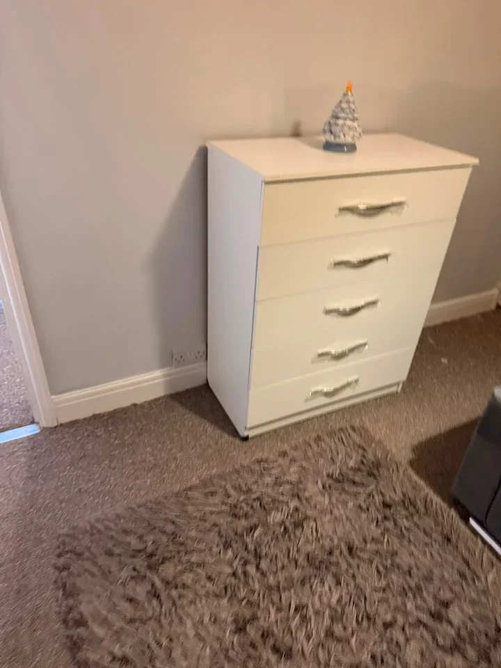 Room Preston Gardens in Luton