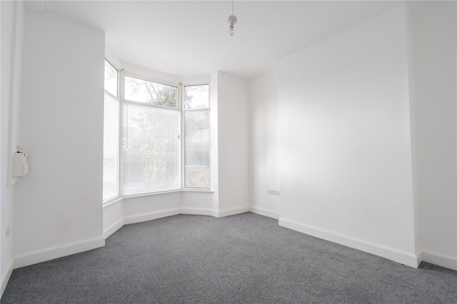Flat Abbey Drive East in Grimsby