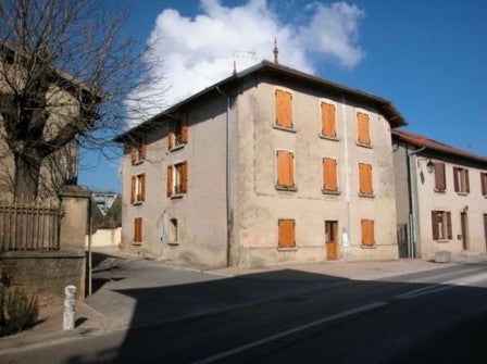 Flat Rue du Vieux Puits in Hières-sur-Amby