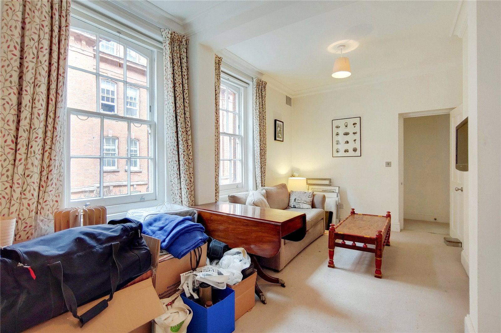 Flat Streatham Street in Greater London