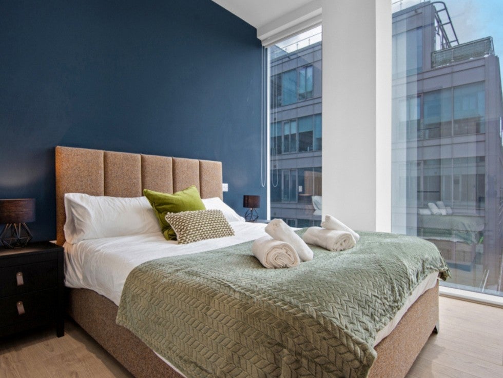 Flat Great West Road in Greater London
