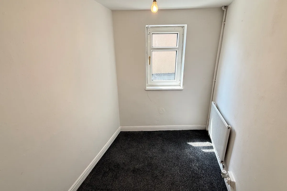 Flat Doncaster Road in Barnsley