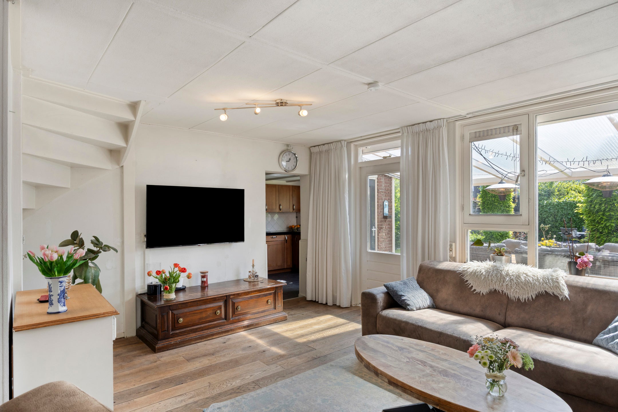 Tussenwoning te koop: Hoeting 6, Leuth