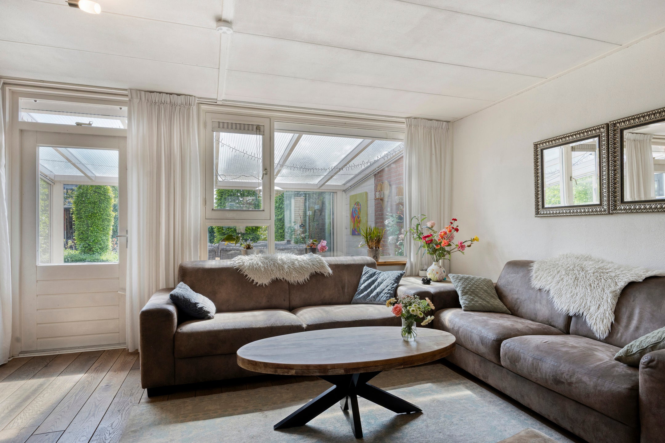 Tussenwoning te koop: Hoeting 6, Leuth
