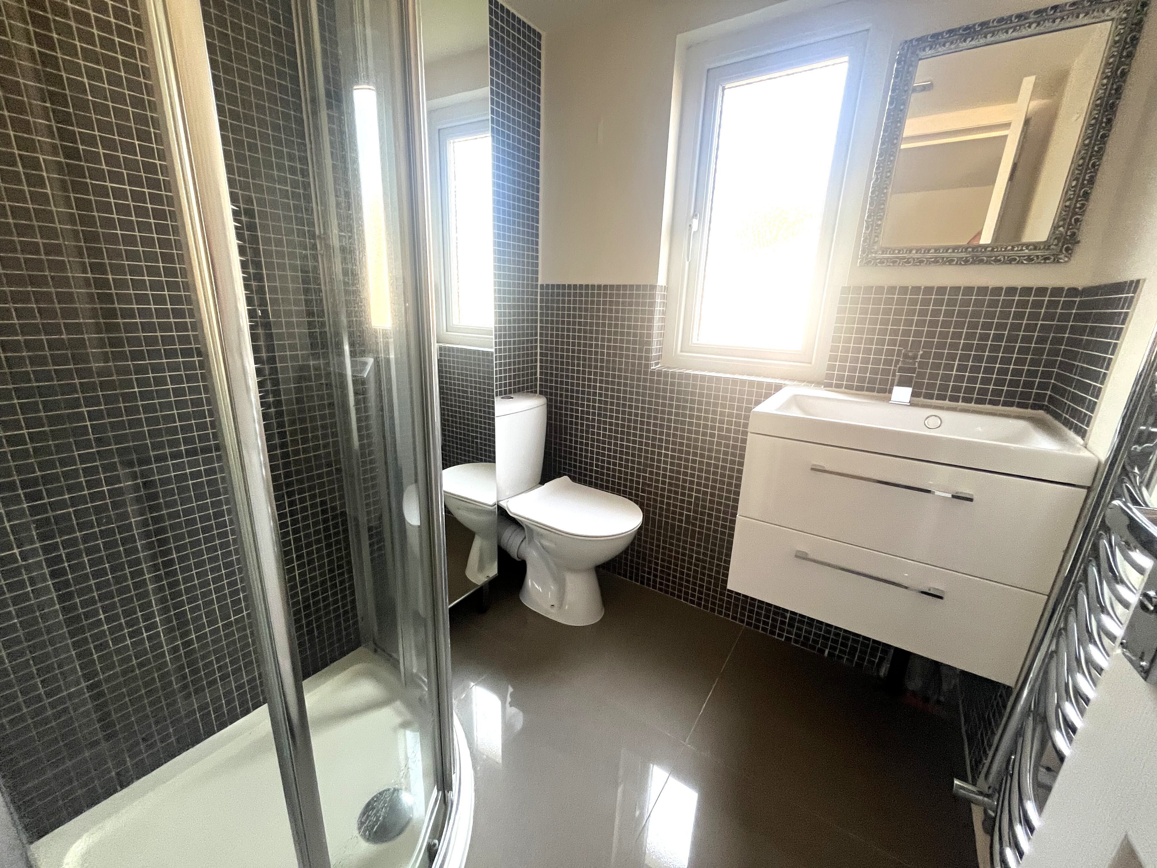 House Derwent Close in Watford