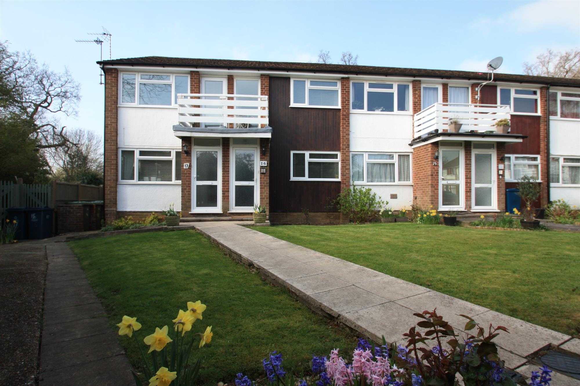 Flat Stamford Close in Greater London