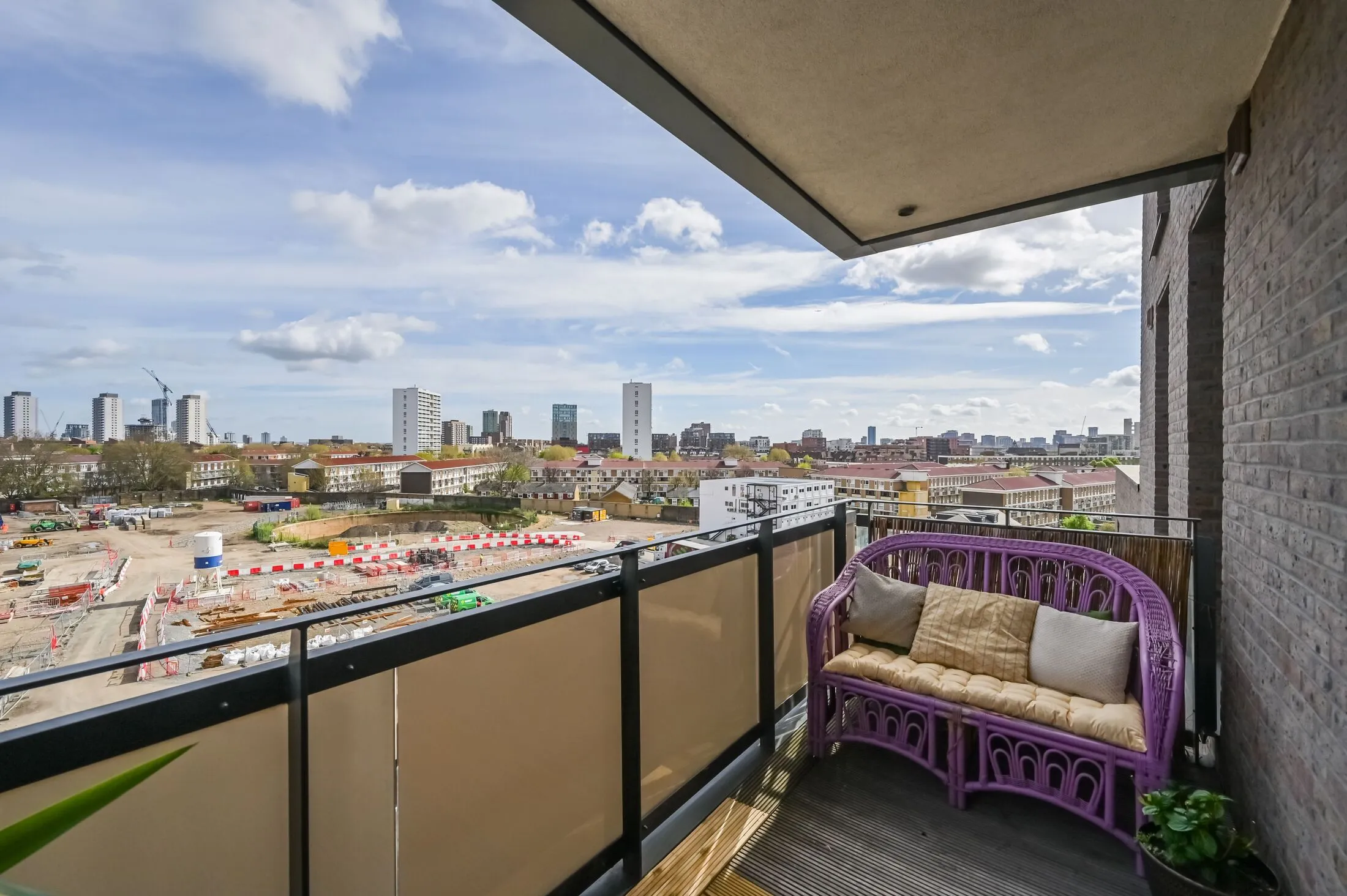 Flat Gresham Place in Greater London